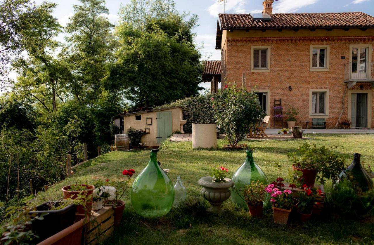 Lindhouse - Country House A Govone Exterior foto